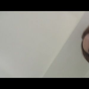 Meet your Posher, Iris